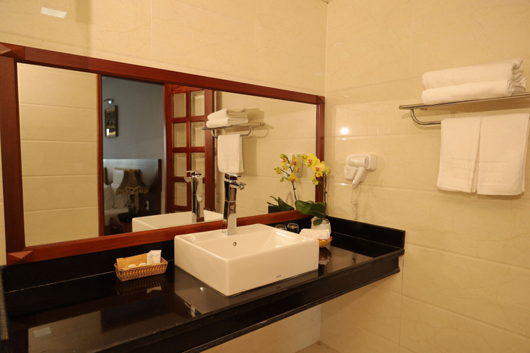 Bathroom 5, Pleiku Hotel by Gia Lai Tourist, Pleiku