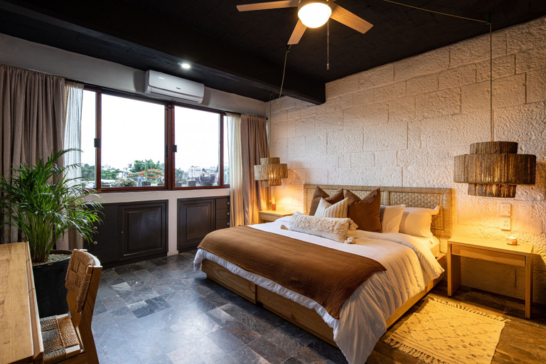 Bedroom 3, Rooftop Hot Tub 3 levels 5br in Villa, Del Centro