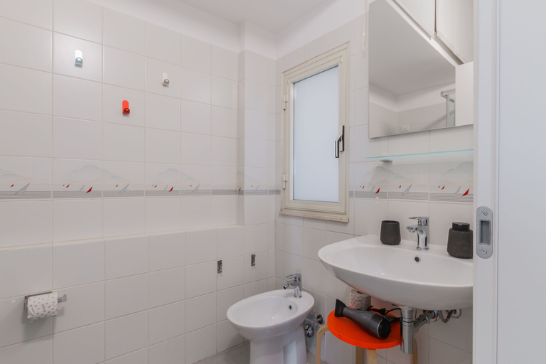 Bathroom 3, Artemide Vista Mare, Ragusa