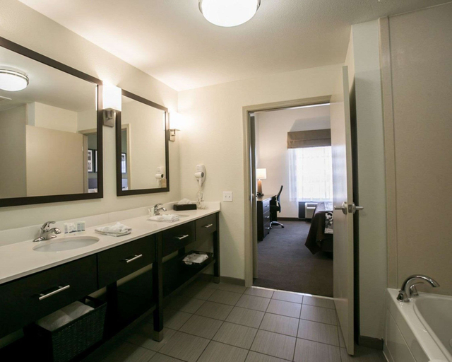 Bathroom 5, Sleep Inn & Suites Dripping Springs - Austin Area, Hays