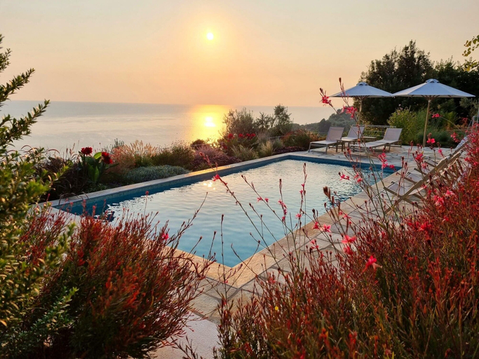 Sport & Beauty 3, Moses Villa, Thessaly