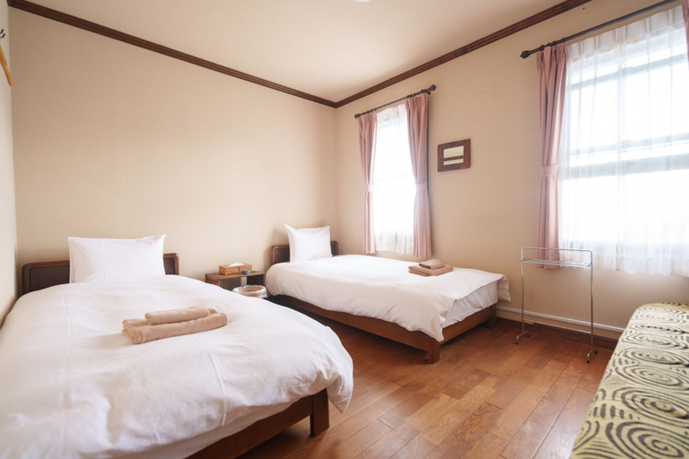 Bedroom 3, Lodge Kent, Hokuto