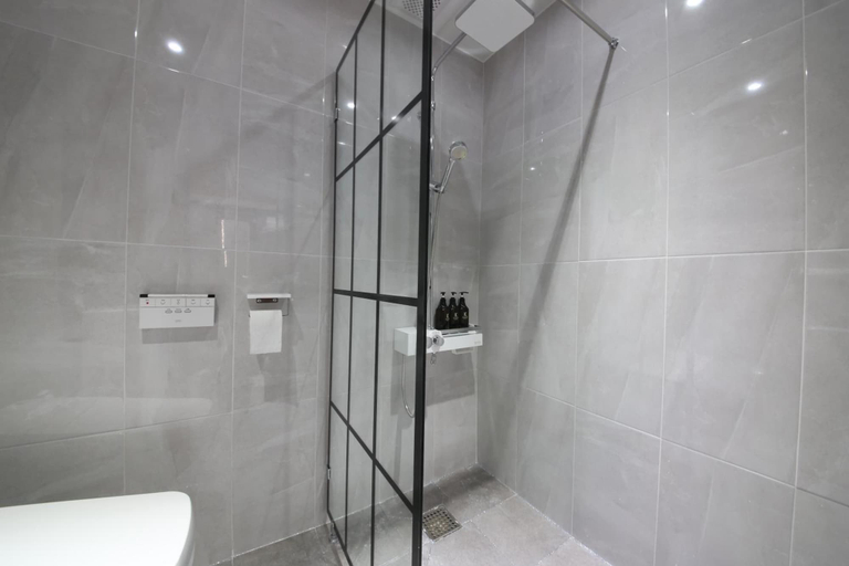 Bathroom 4, Hotel K, Jeonju