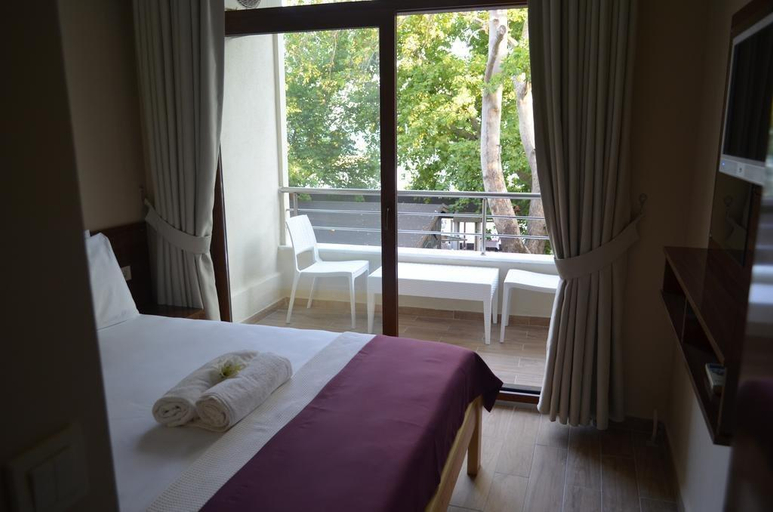Bedroom 4, Ada Palas Otel, Marmara