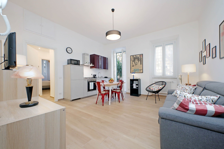 Others 5, Brand new Vatican flat with terrace, Rome