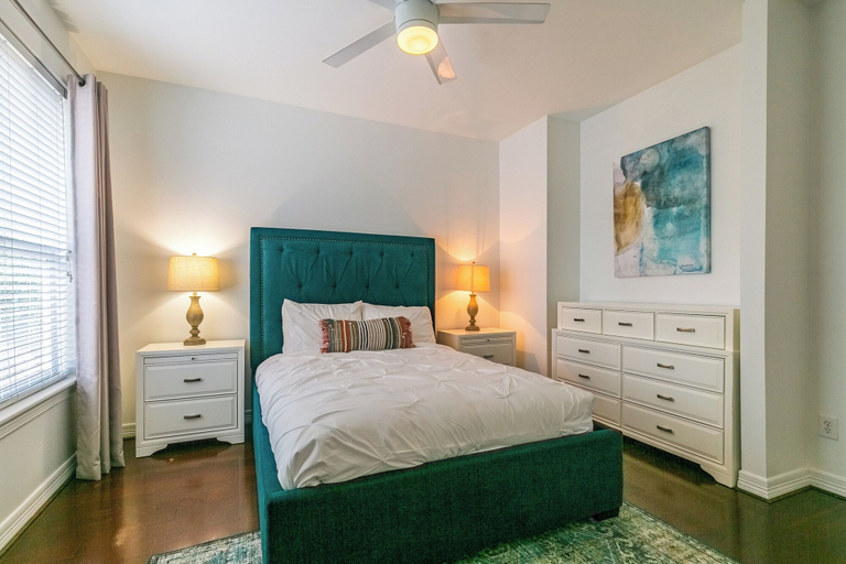 Bedroom 4, Montrose Lodge by Dunyha, Houston