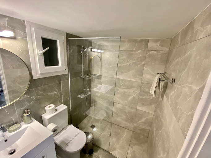 Bathroom 2, White Arches Sea View Apt No.2 by TrulyCyprus
