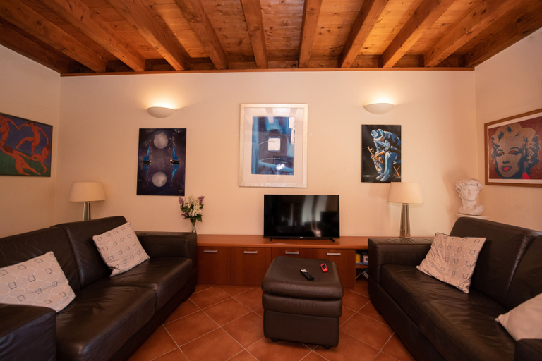 Others 5, Borgo del Torchio - App. H5, Brescia