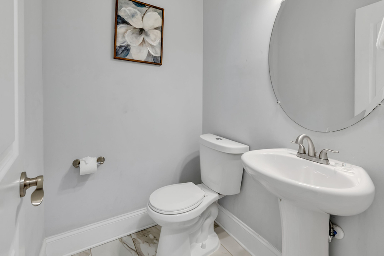 Bathroom 3, Family Memories Made Here, Horry