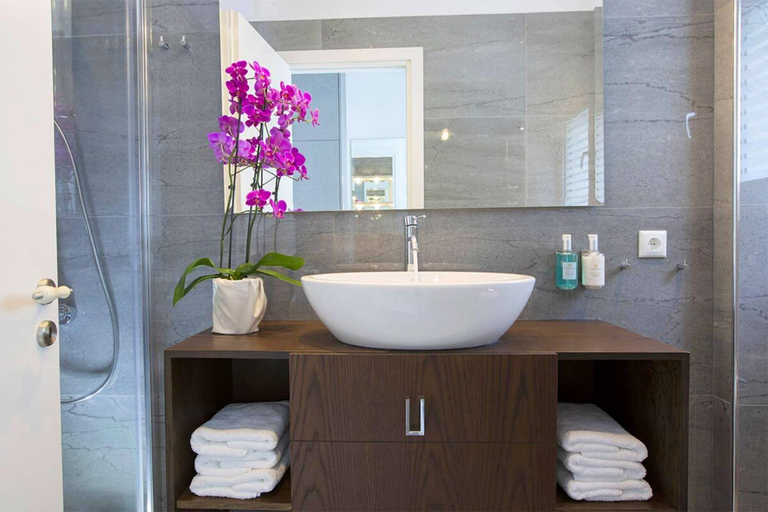 Bathroom 2, Omicron & White Villas - OffWhite Villas, Ionian Islands