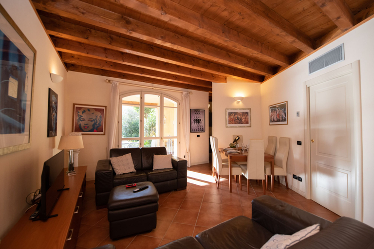 Others 3, Borgo del Torchio - App. H5, Brescia