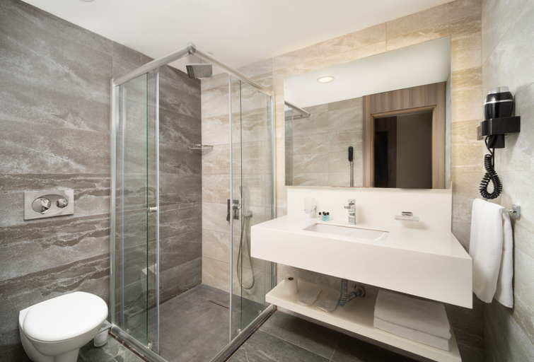 Bathroom 5, Nish Palace Exclusive Suites, Atasehir