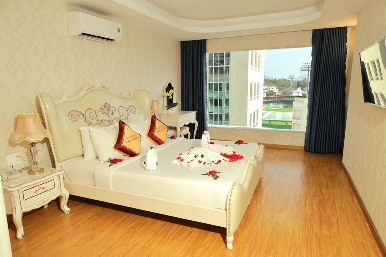 Bedroom 3, Pleiku & Em Hotel by Gia Lai Tourist, Pleiku