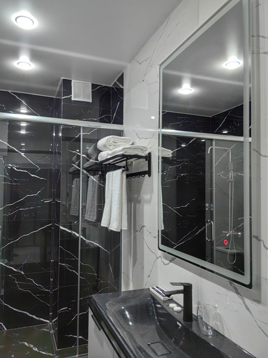 Bathroom 3, Shymkent Park Hotel, Shymkent