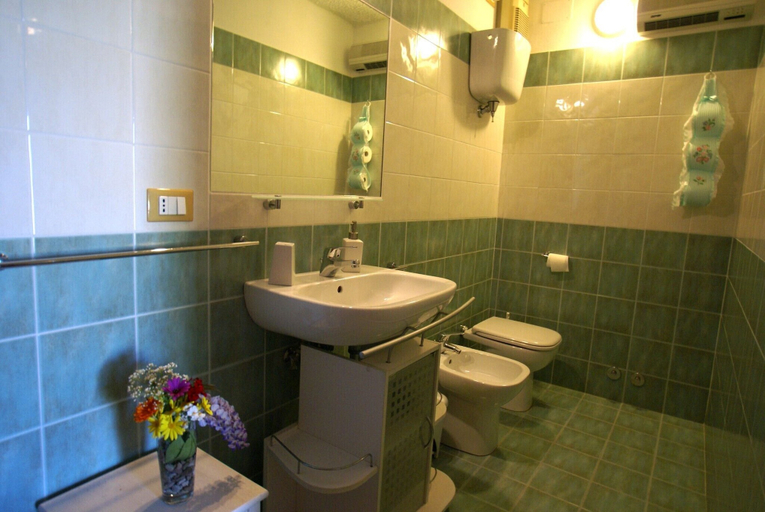 Bathroom 4, Il Querceto - B&B e Appartamenti Vacanze, Perugia