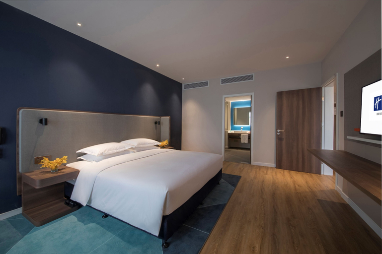 Bedroom 27