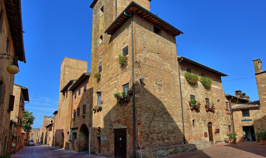 Others 3, Certaldo, Florence