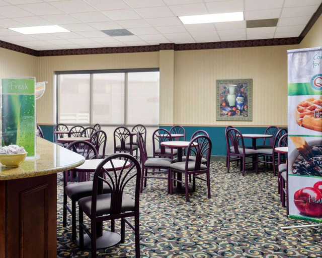Food & Drinks 3, Quality Inn Columbus, MS, Lowndes
