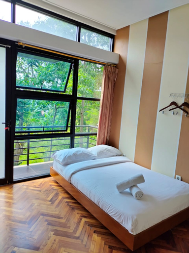 Villa Omahe Dewe by Da-hee, Sragen