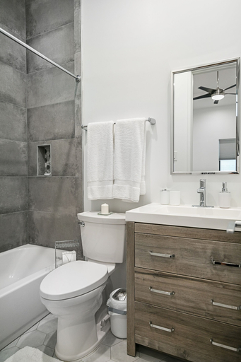 Bathroom 3, Buffalo Heights, Houston