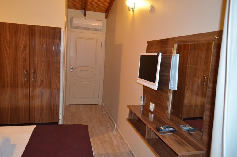 Bedroom 3, Ada Palas Otel, Marmara