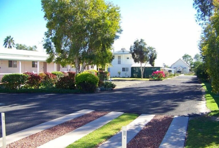 Exterior & Views 2, Country way Motor inn, Paroo