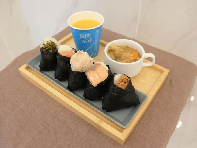 Food & Drinks 5, Toyoko Inn Musashi Nakahara Station, Kawasaki