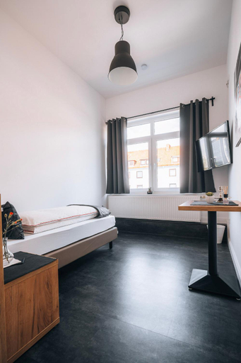 Bedroom 3, Sleep Point Hotel, Bremen