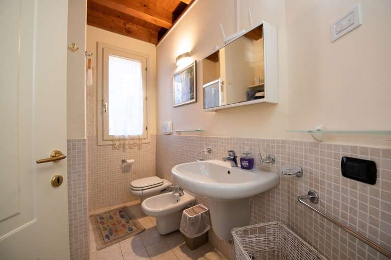 Others 3, Borgo del Torchio - App. H5, Brescia