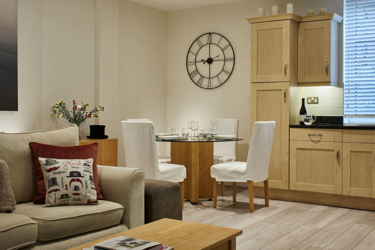 Others 4, Castle Retreat City Centre Near Train & Parking, Hampshire