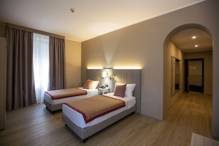 Bedroom 3, Hotel Villa Malpensa, Varese