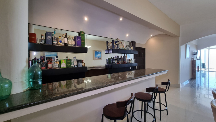 Food & Drinks, Penthouse in Rosarito, Tijuana