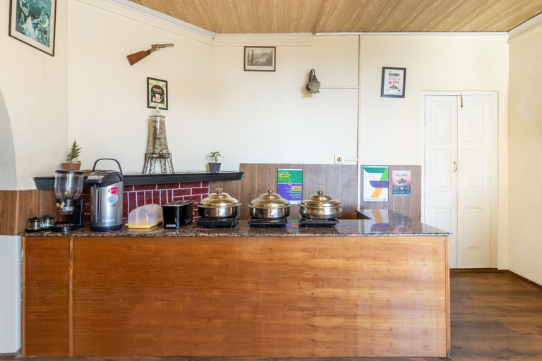 Food & Drinks 5, Treebo The Alpine Heritage Residency, Shimla