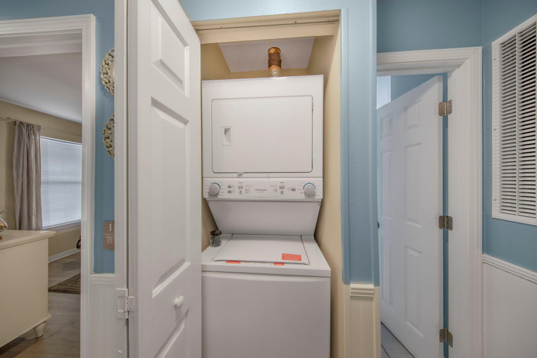 Bedroom 3, Ground floor condo walking distance to the Beach, Escambia