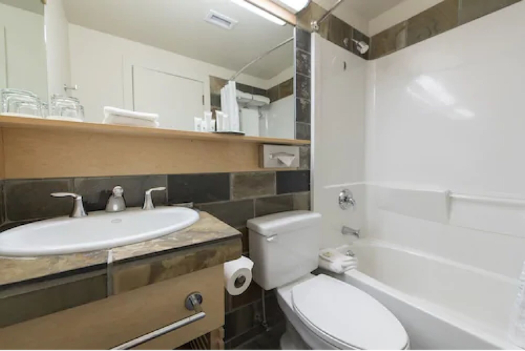 Bathroom 4, The Juniper Hotel, Division No. 15