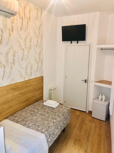 Bedroom 3, Hostal Comercial, Madrid