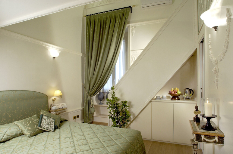 Bedroom 3, Suites Rome, Rome