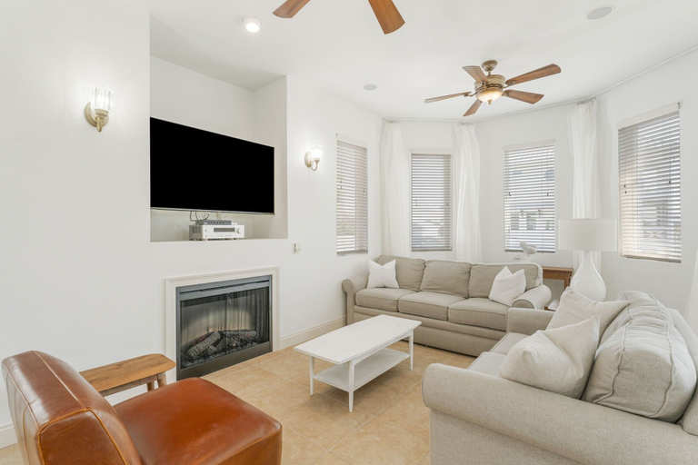 Others 4, 125 Twelfth Street - Laguna Beach, Bay