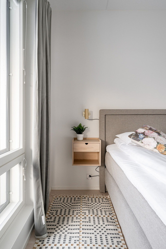 Bedroom 3, New 2BR Apt with Balcony, Sauna & Great Location, Pirkanmaa