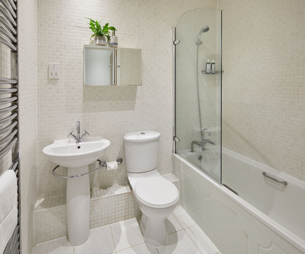Bathroom, Castle Retreat City Centre Near Train & Parking, Hampshire