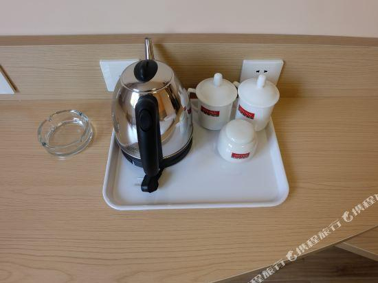 2, Joy Inn (Qianfoshan), Jinan