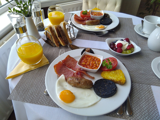 Food & Drinks 5, Link House, Cumbria