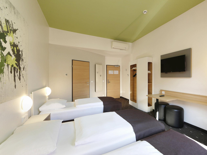 Bedroom 2, B&B Hotel Berlin Potsdamer Platz, Berlin