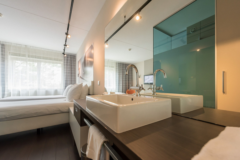 Bathroom 3, Hotel Papendal, Arnhem