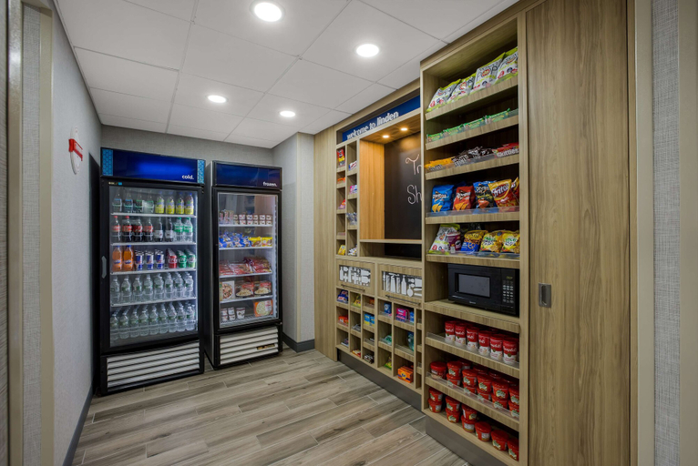 Food & Drinks 5, Hampton Inn Linden, Union