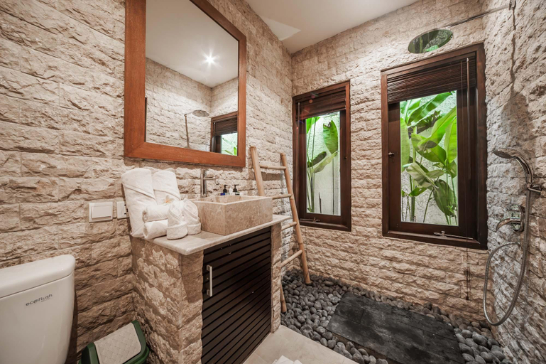 Bathroom 4, Two bdrm Stylish Villa Pearl, Heart of Seminyak , Badung