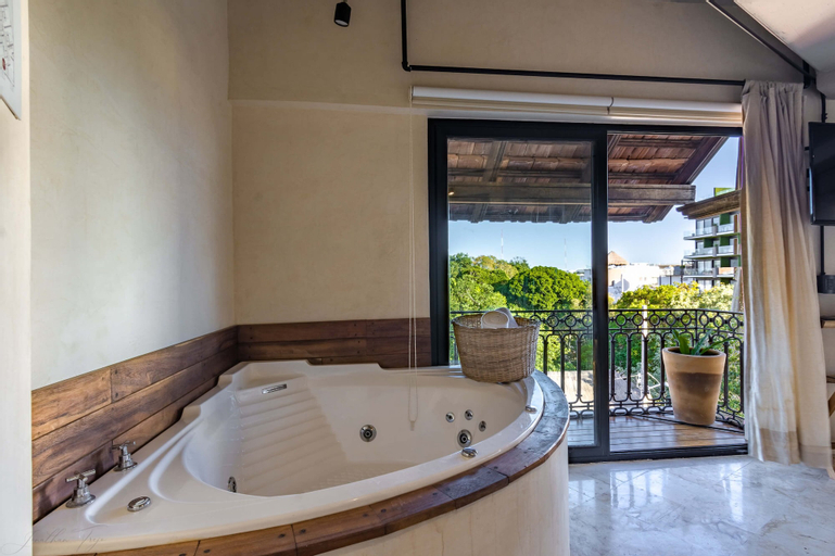 Bathroom 8