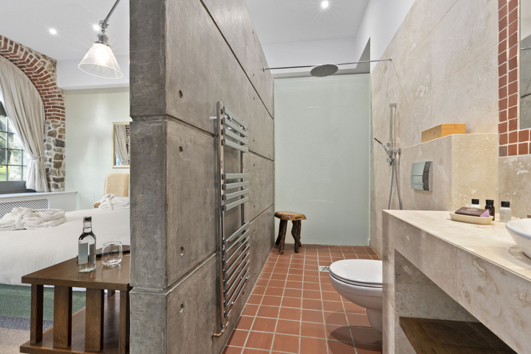 Bathroom 4, Slebech Park Restaurant & Rooms, Pembrokeshire