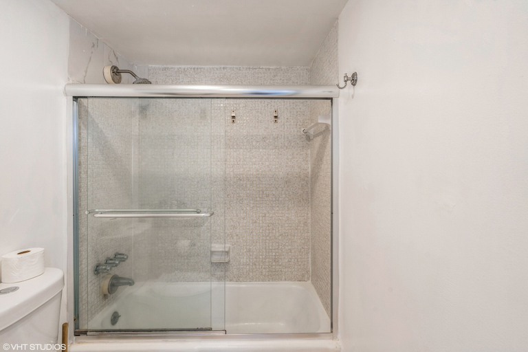Bathroom 3, The Tides Building Private Apartments, Broward