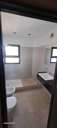 Bathroom 3, Bagu Ñamandu Guauz, Iguazú
